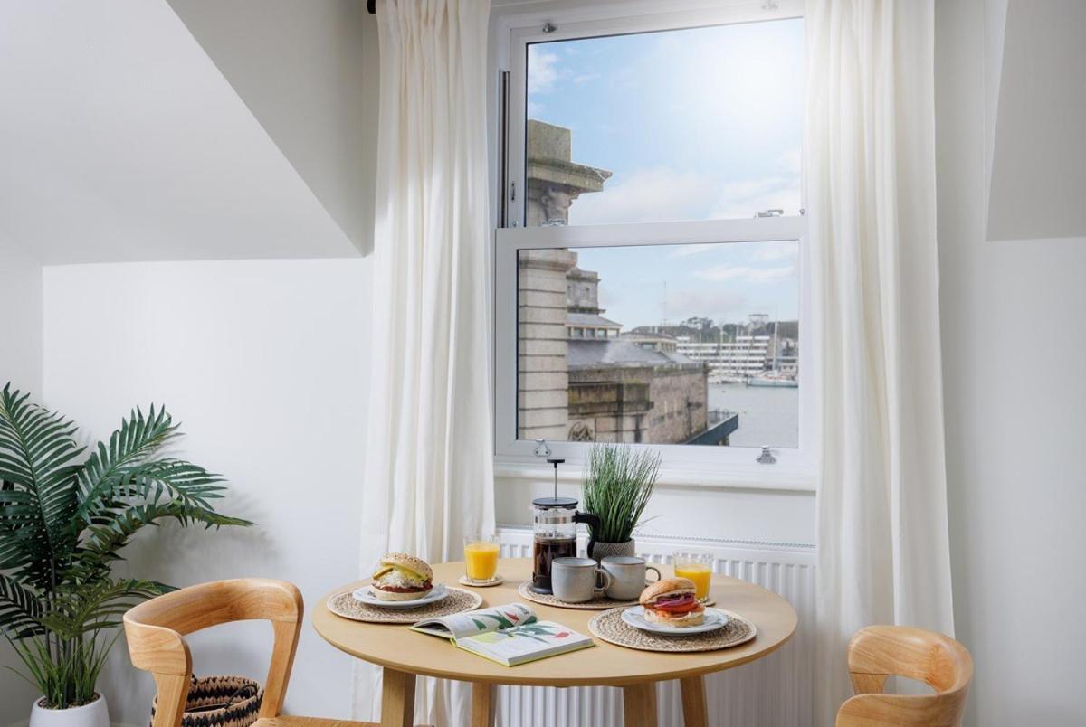 Luxury Penthouse 2 Bed Apartment Plymouth Exterior photo